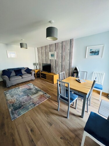 Castle cottage in the  town of Tenby 1 min walk  to the town 5 min walk to beach