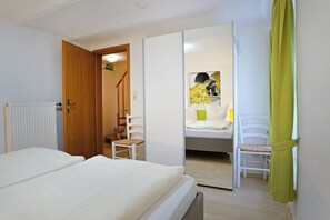 2 slaapkamers, reisbedje, wifi, beddengoed