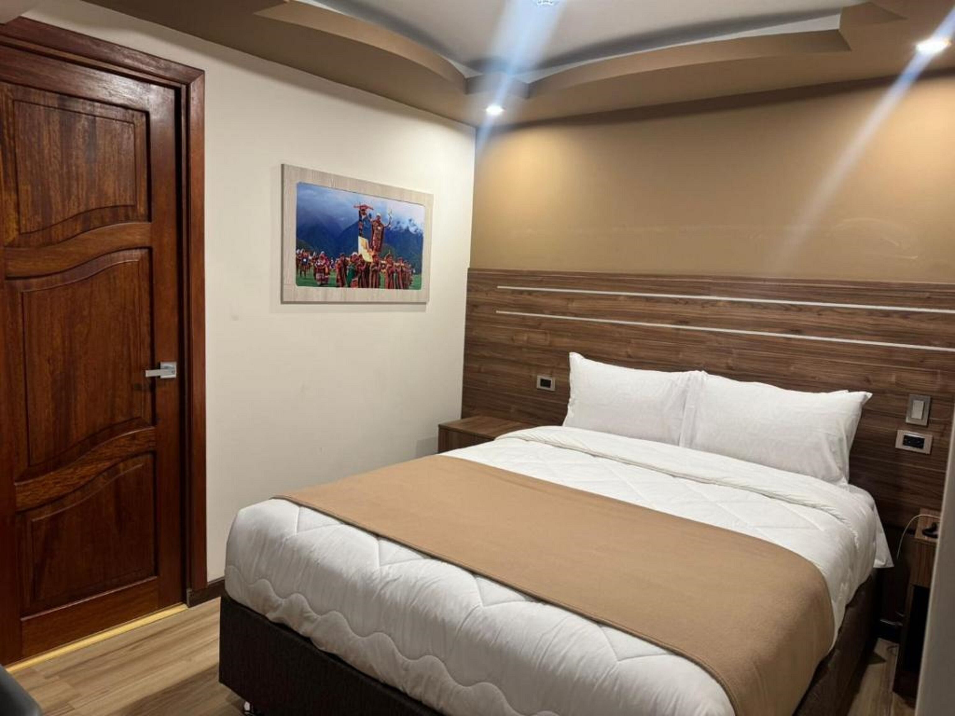 In-room safe, desk, laptop workspace, free WiFi