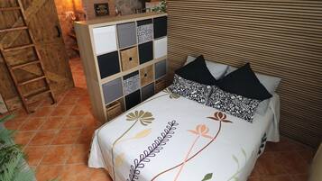 2 عدّة غرف نوم وواي فاي وملاءات أسرّة