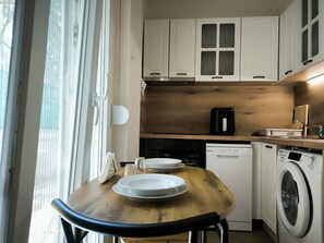 Fridge, oven, stovetop, dishwasher - Katerina' s Port View&Veranda brand new spacious place for 6 (Sikies)