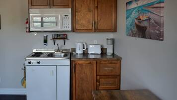Apartment, Ensuite (Apartment with sofa bed) | Private kitchen