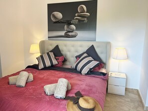 3 bedrooms, iron/ironing board, WiFi, bed sheets - Gorgeous 3 Bed Apartment - Nueva Ribera (Los Alcázares)