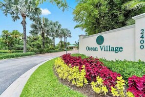 Property grounds - Beach front Oasis in Hutchinson Island. (Fort Pierce)