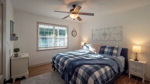 3 bedrooms, iron/ironing board, travel crib, free WiFi