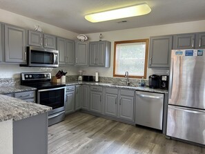 Fridge, microwave, oven, stovetop - Four bedroom beach house in Duck, NC. Easy walk to the beach. (duck)