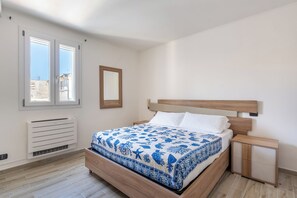 1 quarto