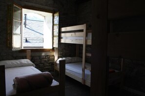 Free WiFi - ALBERGUE CASA DE BROTO (Broto)
