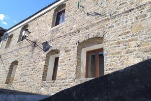 Exterior - ALBERGUE CASA DE BROTO (Broto)