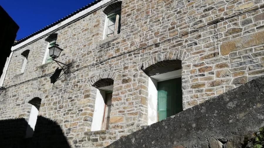 ALBERGUE CASA DE BROTO