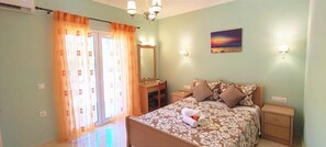 Departamento familiar, balcón, vista a la montaña | 2 habitaciones, caja de seguridad en la habitación y insonorización