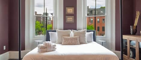 City Studio | 1 bedroom, Egyptian cotton sheets, premium bedding, memory foam beds