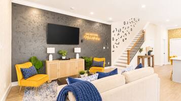 Smart-TV, Tischtennisplatte