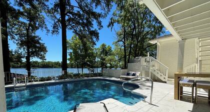 The Hap Haven- a Charming Lakefront Retreat in East Texas - Perfect Getaway!