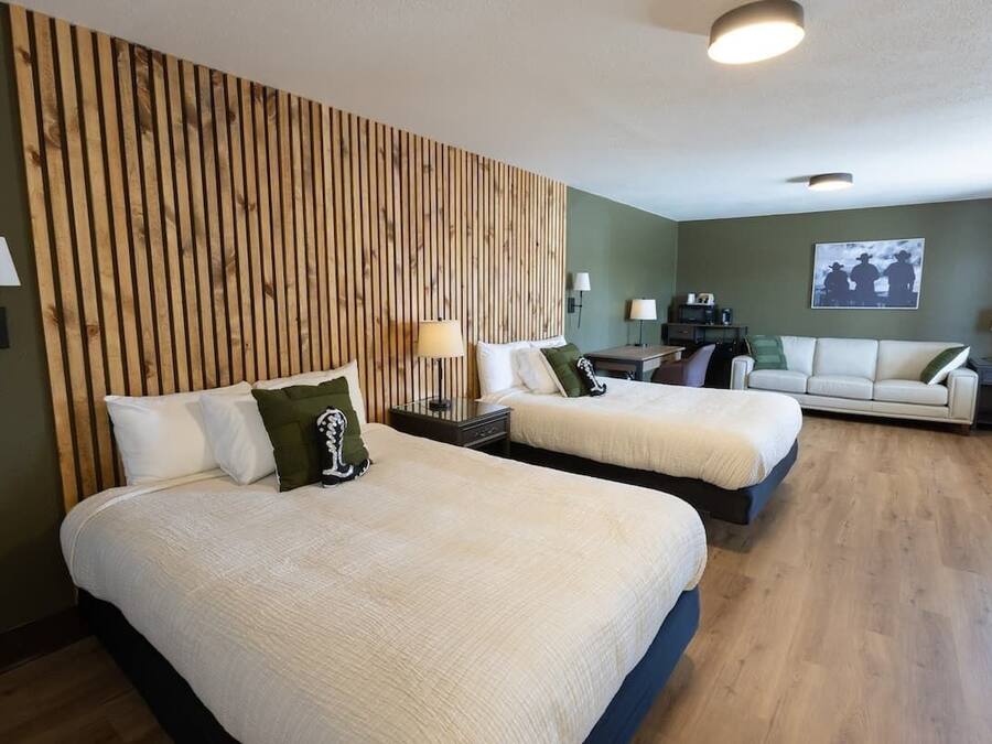 Individually decorated, free WiFi, bed sheets