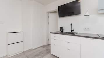 Classic-Apartment | Eigene Küche | Kühlschrank, Ofen, Herdplatte, Geschirrspüler