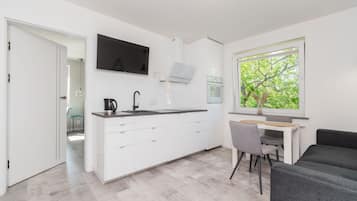 Classic-Apartment | Eigene Küche | Kühlschrank, Ofen, Herdplatte, Geschirrspüler