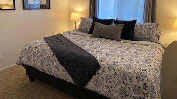 2 chambres, fer et planche à repasser, Wi-Fi, draps fournis