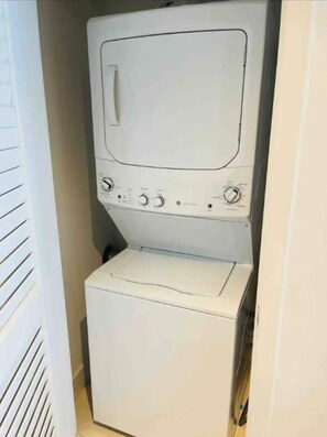 Nhà dành cho gia đình, 2 phòng ngủ, quang cảnh bãi biển | Két bảo mật tại phòng, bàn ủi/dụng cụ ủi quần áo 