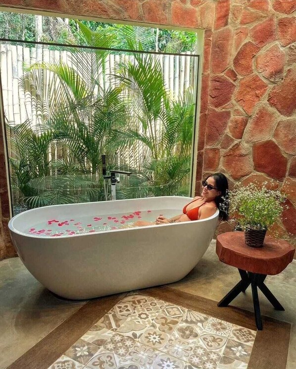 Chalet de lujo | 1 dormitorio, decoración individual, mobiliario individual y escritorio