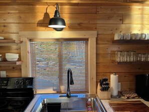 Private kitchen - Lake House  (Oakfield)