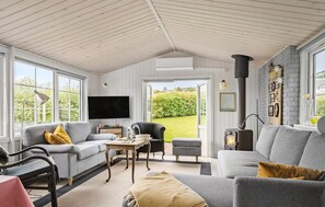 Smart-tv en een open haard