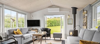 Stunning home in Aabenraa with kitchen