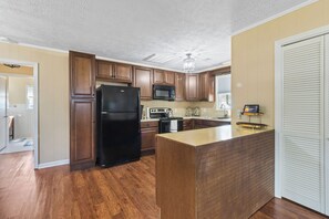 Microwave, oven, stovetop, dishwasher