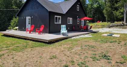 Stokes Bay Getaway near Tobermory & Lions Head
permit#STA-2024-63