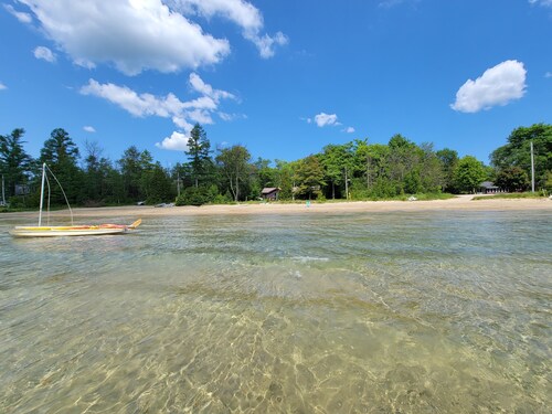 Stokes Bay Getaway near Tobermory & Lions Head
permit#STA-2024-63
