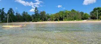 Stokes Bay Getaway near Tobermory & Lions Head
permit#STA-2024-63
