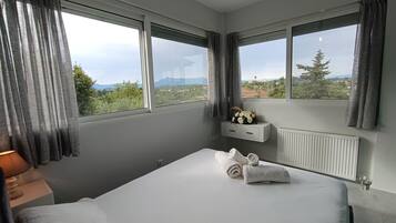 2 slaapkamers, een strijkplank/strijkijzer, wifi, beddengoed