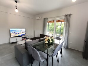 Flat-screen TV - The lake project (Corfu)
