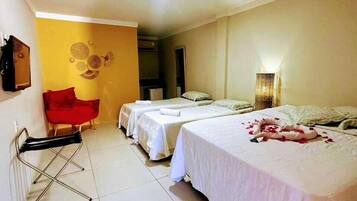 1 bedroom, iron/ironing board, free WiFi