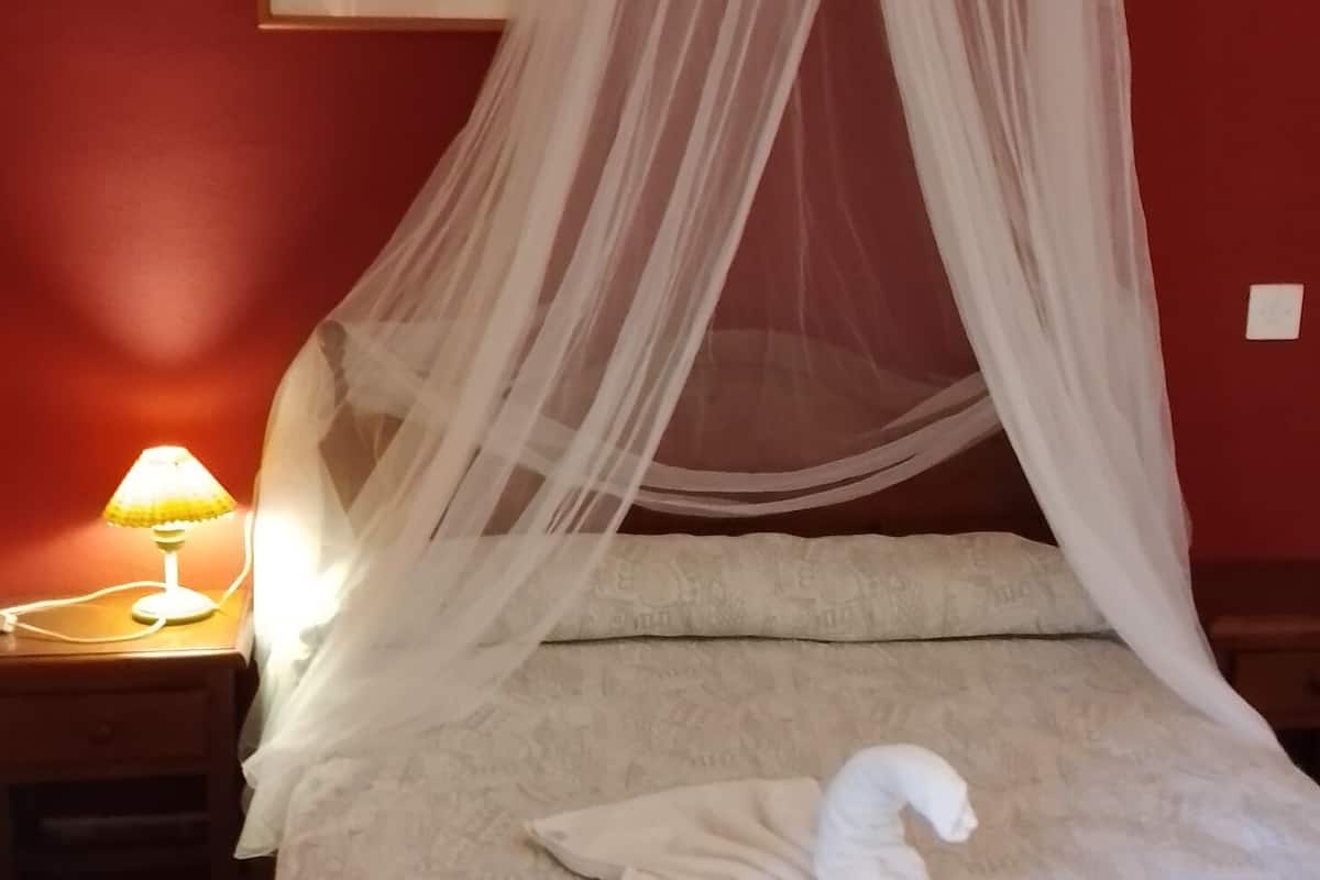Standard Triple Room, Mountain View | Free WiFi