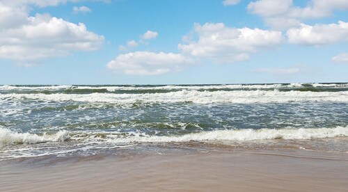 Cozy home in Bedzino with WiFi