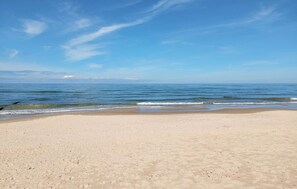 Playa en los alrededores y pesca 