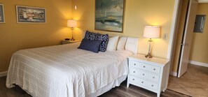 2 多间卧室、熨斗/熨衣板、WiFi、床单