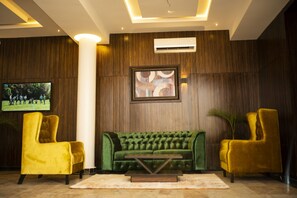 Bar (on property) - Vimpy Hotel Uyo (Uyo)