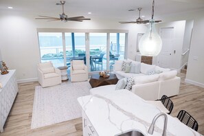 スマートテレビ