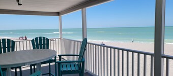 Beachfront Bliss: Quiet Sand Beach, Stargazing Nights – Be One with the Beach