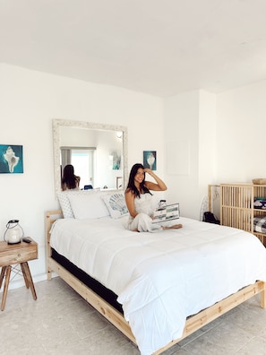 3 soverom, strykejern/-brett, wi-fi og sengetøy