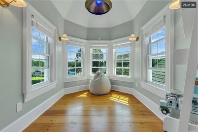 Long Island waterfront beauty sleeps up to 12, just minutes from Great South Bay