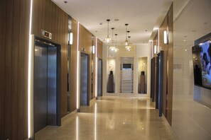 Elevator - Cozy 642 1BR Shore3 Residence, Amenity Pool View, Near Airport, IKEA, MOA,SMX, Pasay City, Manila (Pasay)