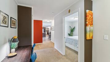 3 Schlafzimmer, Schreibtisch, Bügeleisen/Bügelbrett, kostenloses WLAN