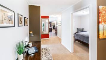4 chambres, bureau, fer et planche à repasser, Wi-Fi gratuit