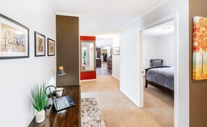 4 bedrooms, desk, iron/ironing board, free WiFi