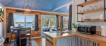 Charming Cabin at Breezy Point, Fishing, Hot Tub