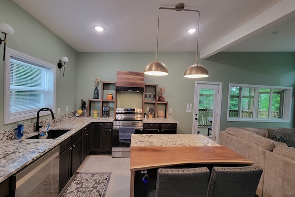 KĂŒhlschrank, Mikrowelle, Ofen, Herdplatte