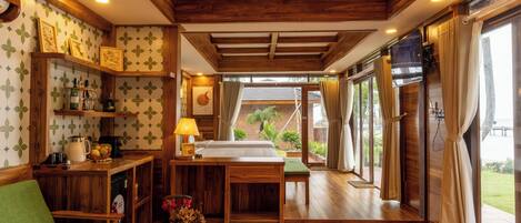 Family Suite with Ocean View | 1 bedroom, in-room safe, blackout drapes, iron/ironing board